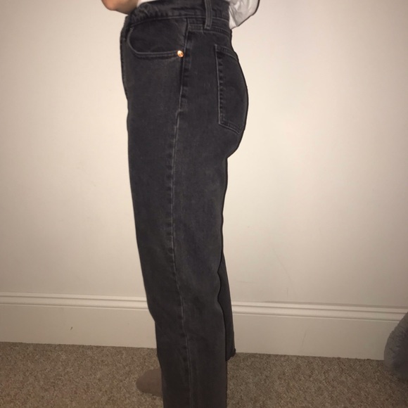 Levi’s Wedgie Straight High Rise Cropped Legs - Picture 3 of 8
